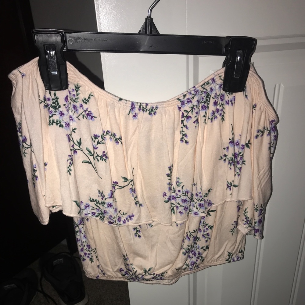 NWT- ots crop top